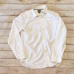 Apt 9 white slim fit stretch dress shirt, size medium